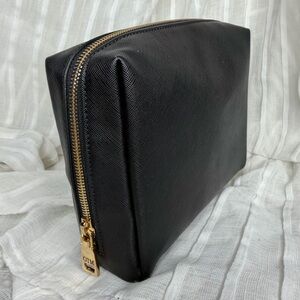NWOT • OTM “Monaco” Cosmetic Bag